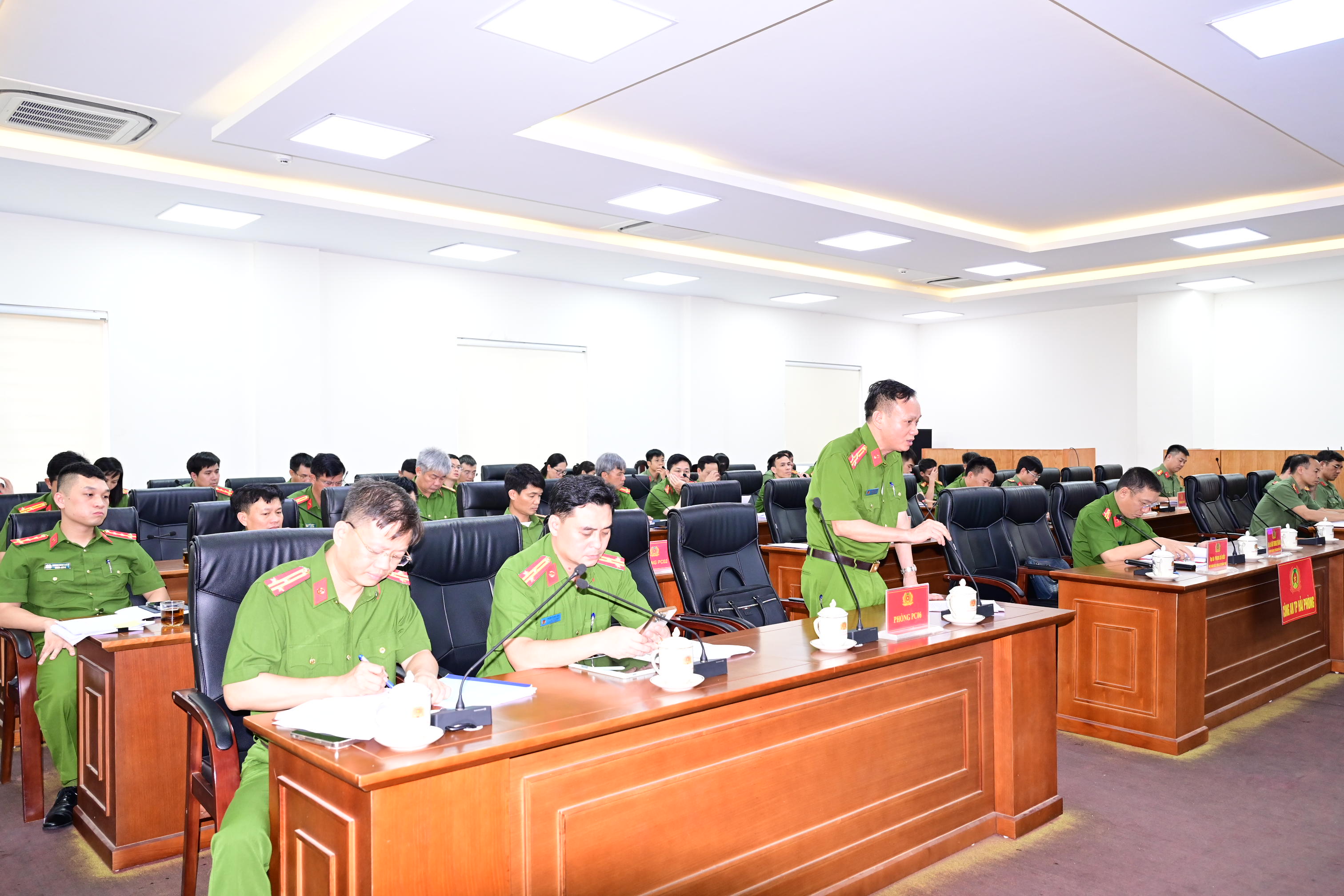 Hội ý nghiệp vụ phòng ngừa vi phạm và giải quyết các thủ tục hành chính